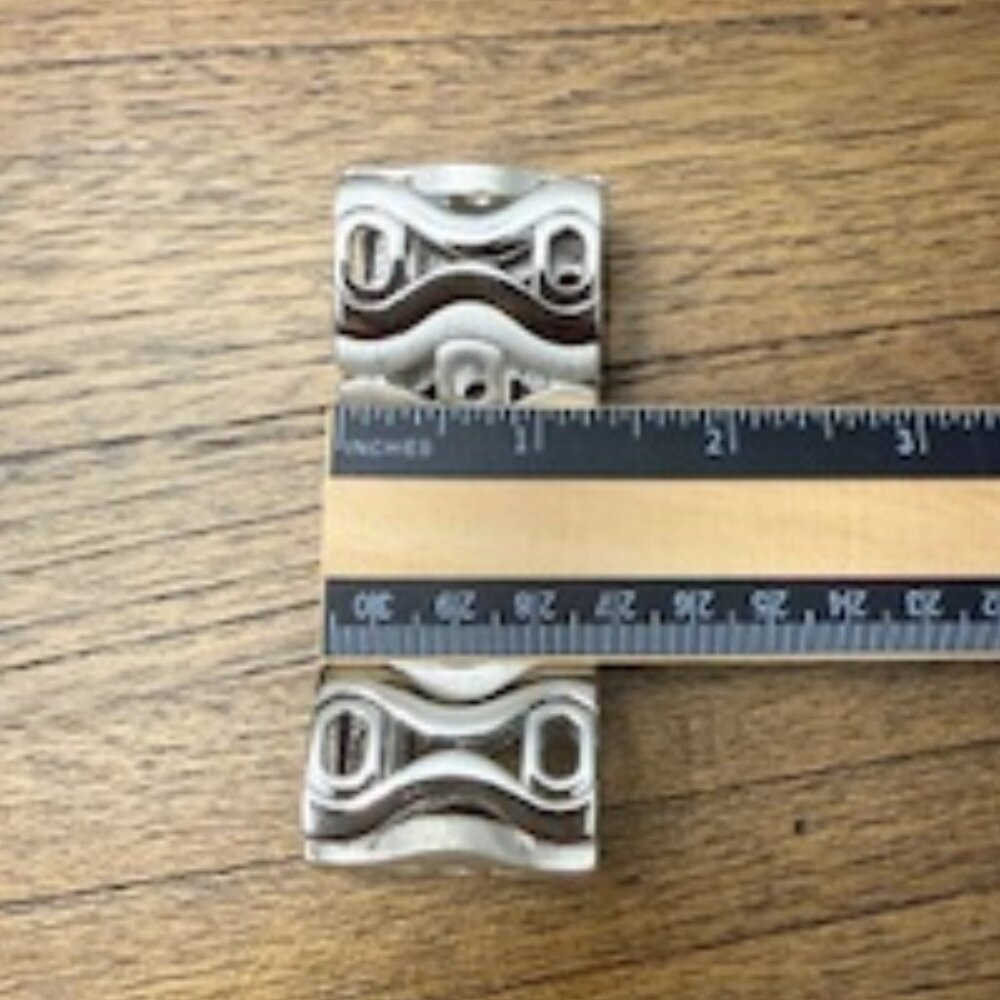 Lia Sophia "HOURGLASS" Stretch Bracelet - Picture 7 of 7